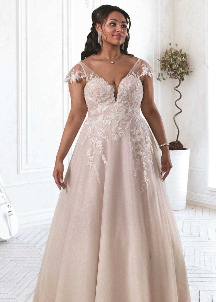 Sonsie Bridal Gown